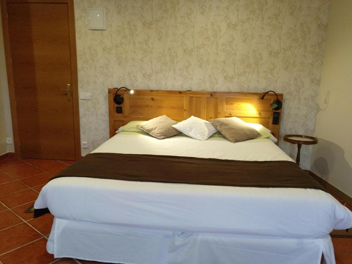 Mas Trucafort - Masia Braseria - Alojamiento Adults Only Falset Exterior photo